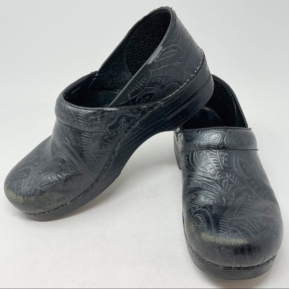 DANSKO Women’s Clogs Nursing Shoes Black Tooled Leather Size 41 - Picture 1 of 12
